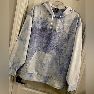 Nike Women’s Bluish, purple, and white Tie-Dye Hoodie NWOT